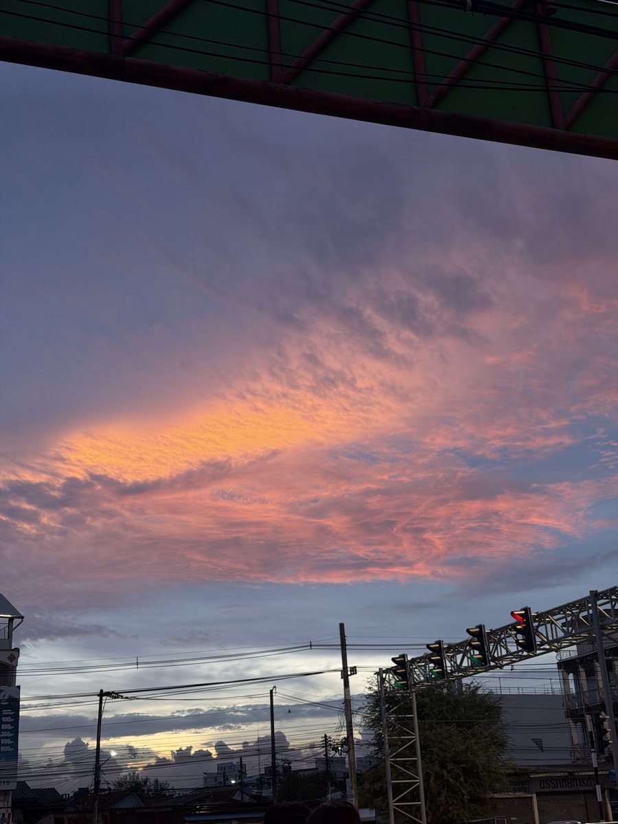 Nobinote13's tweet photo. เบื่อออ https://t.co/GHtYTnymcQ