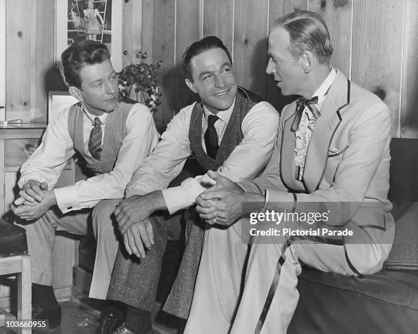 farchie03's tweet photo. @IslaMorgan09 Starting with MASTERCLASSES from:
Gene Kelly, Fred Astaire, Donald O’Connor &amp; James Cagney.
Thank you ❤️ https://t.co/Kdan7BhS1t