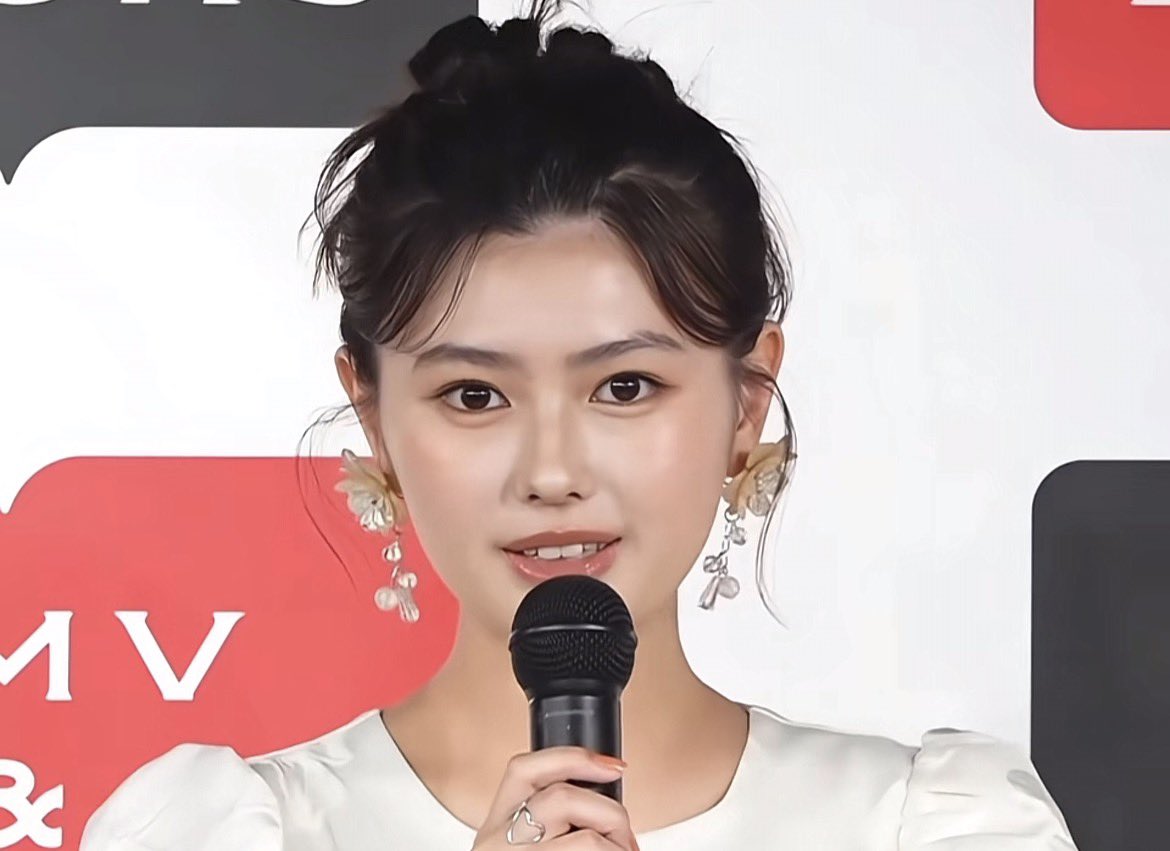 hosituinotiyo's tweet photo. おでこ神。女優顔すぎる。 https://t.co/i5sPRimpfO