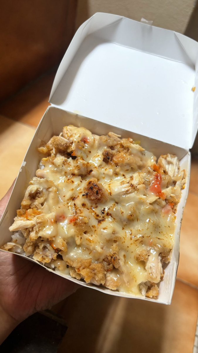 zeaidennn's tweet photo. Eh kalian belum tau brand Ayam Geprek ini kah?😭

(Menurutku) BENER BENER GEPREK MOZA TERBAIK dan TER-WORTH IT SEJAUH INI… https://t.co/cnNTKDQfmG