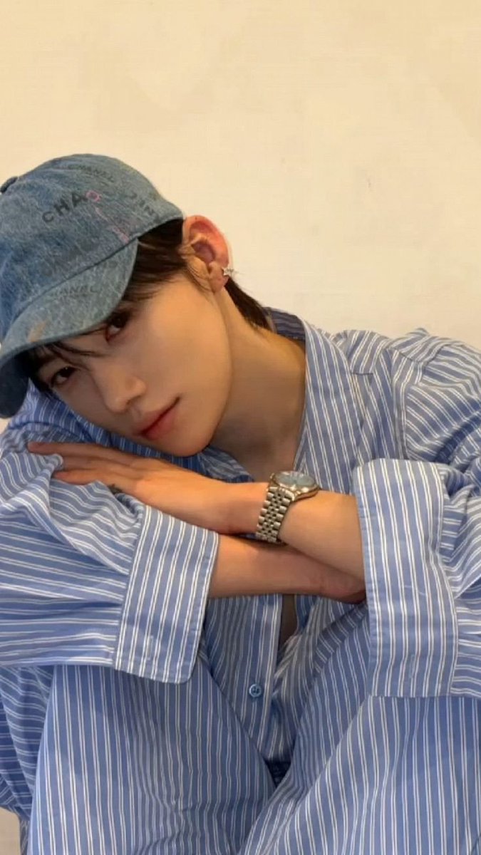 BAHAGHAWl's tweet photo. ㅤ

               I love you, my darling.
           
ㅤ https://t.co/NXByzDdv84