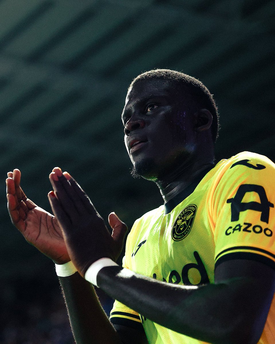 BrentfordFC's tweet photo. 🇸🇳🦁

Malick Diouf has been called up to the Senegal squad to begin their journey to AFCON 2027 👏 https://t.co/OrFlYy9knM
