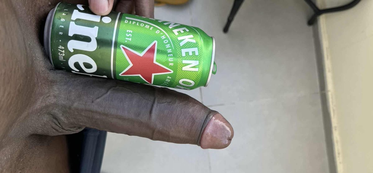 FERRARYBLACKRJ's tweet photo. RJ maior calor quer tomar um latão de Heineken ?😎🔥 https://t.co/NOq1vSXcdh