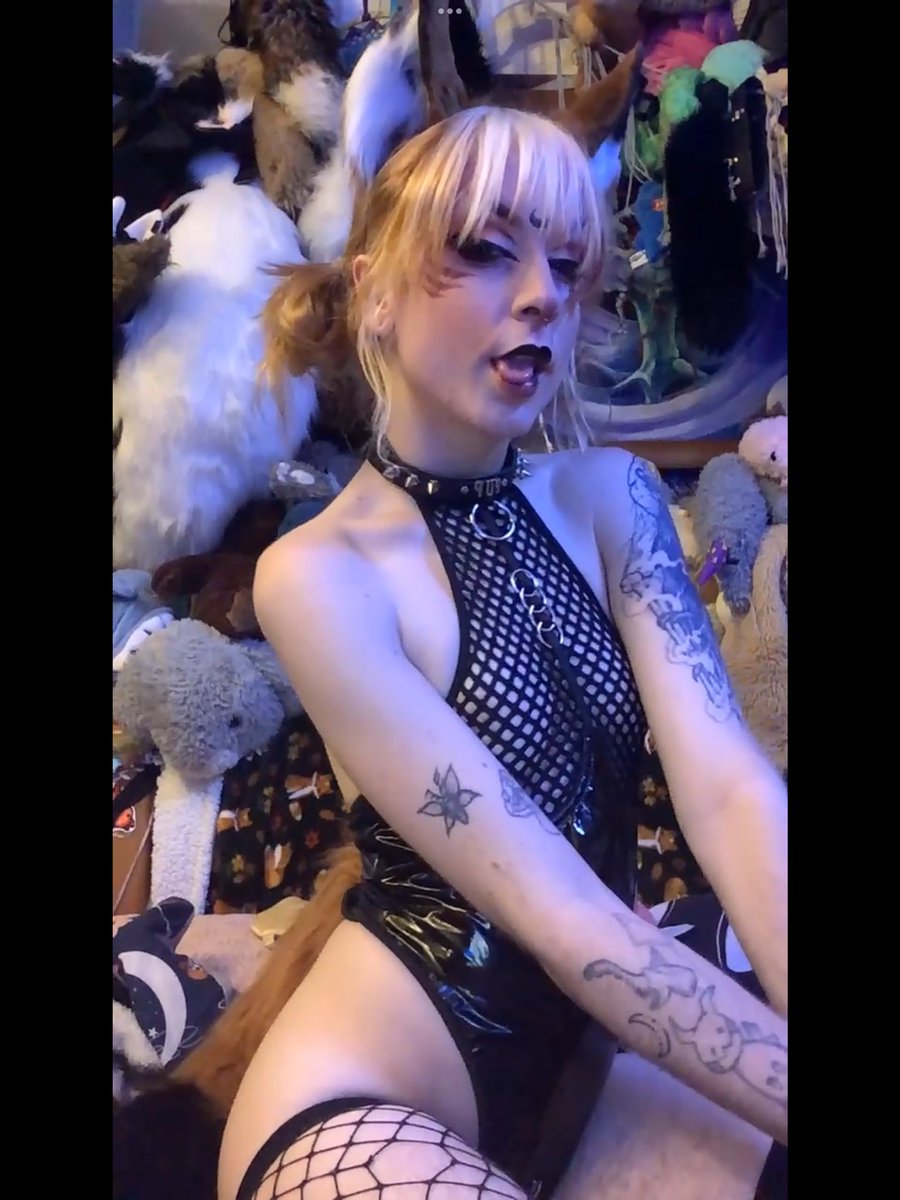 jasperiite's tweet photo. I can wait so patiently - ! ✨ #puppyboy #femboy #lewd #trans https://t.co/HSQeEWaU15