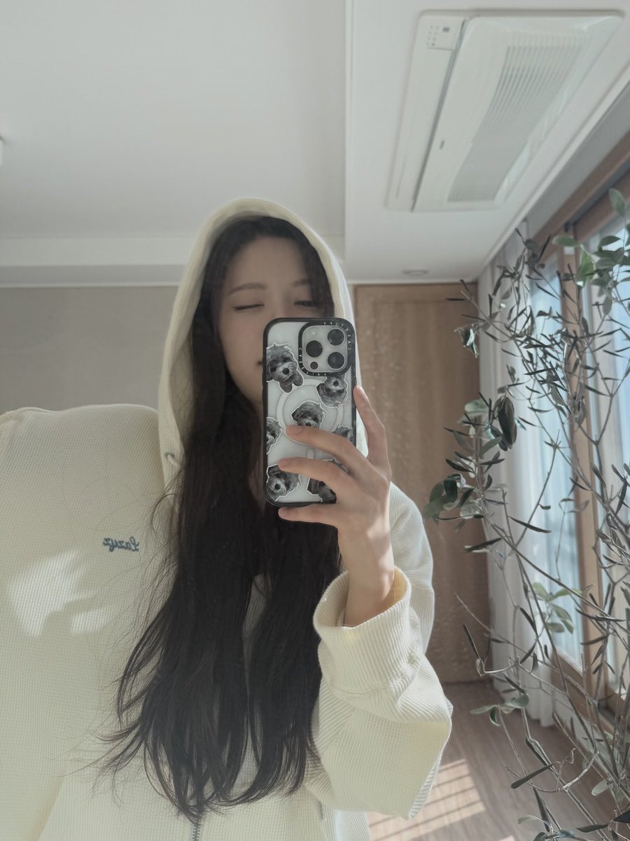 BONA_archive_'s tweet photo. 260920 #보나 #김지연 샤오홍슈 https://t.co/WK9OKzlLKA