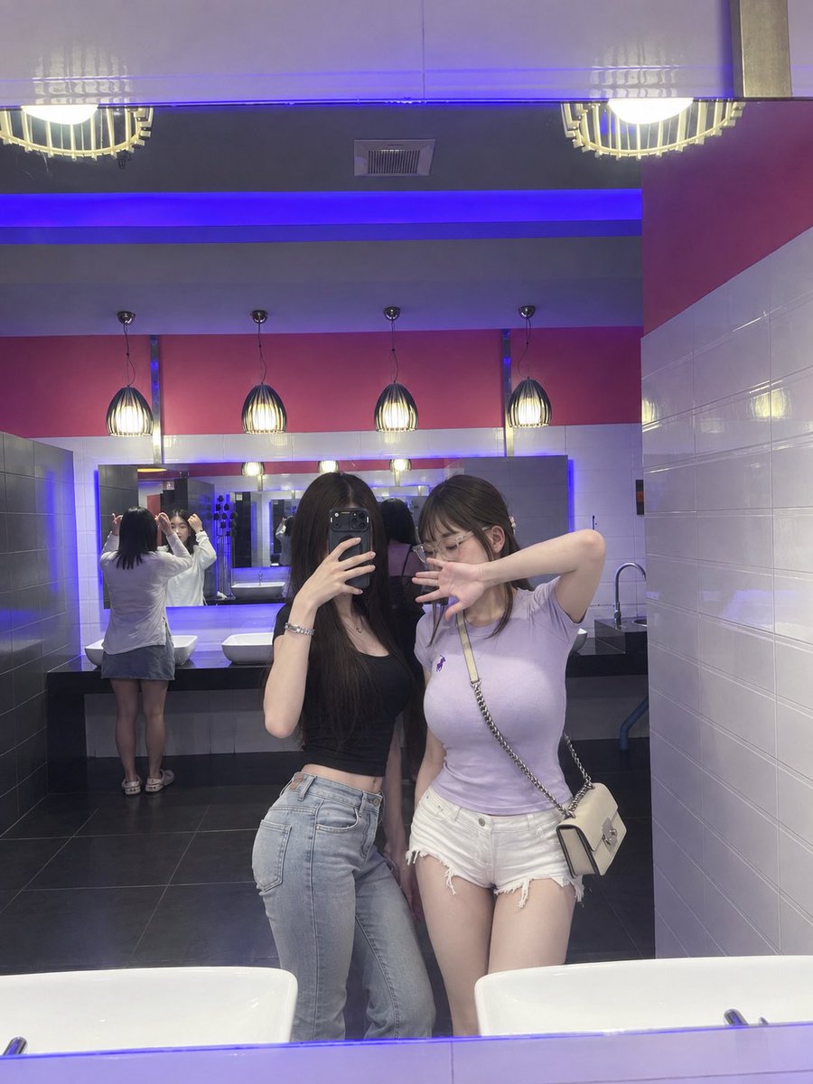 donut25222's tweet photo. เข้ากลุ่มลับ 300 ถาวร
👉🏻 https://t.co/N6hdoZHeAl https://t.co/oXFW1YR7xV
