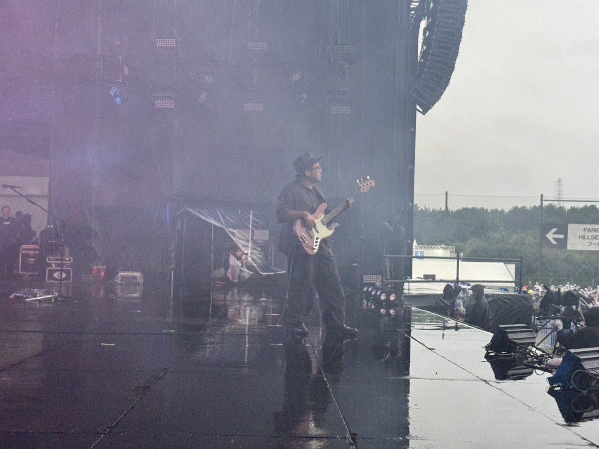 maedaya_olive's tweet photo. みなさん、お疲れさまです🫡

レミオロメンの夏フェス本日ROCK IN JAPAN FES. 2026をもって無事終了いたしました🙇
みなさんの応援のおかげで、この夏をレミオロメン駆け抜けることができました！
会場に来られた方、帰り道雨風にお気をつけくださいね。
台風が接近している地域のみなさんも、引き続きお気をつけください！

いつもいつもレミオロメンと一緒にライブを作ってくれてありがとうごいます！心強いです！

ではではまたすぐに🍻前田啓介🍻