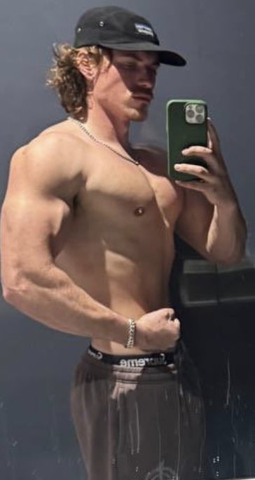 Defectiveego's tweet photo. Too many fakers and scammers on here - how do you even know who the real alphas are any more?! Or don’t it matter?! https://t.co/s1gWNv9UOi