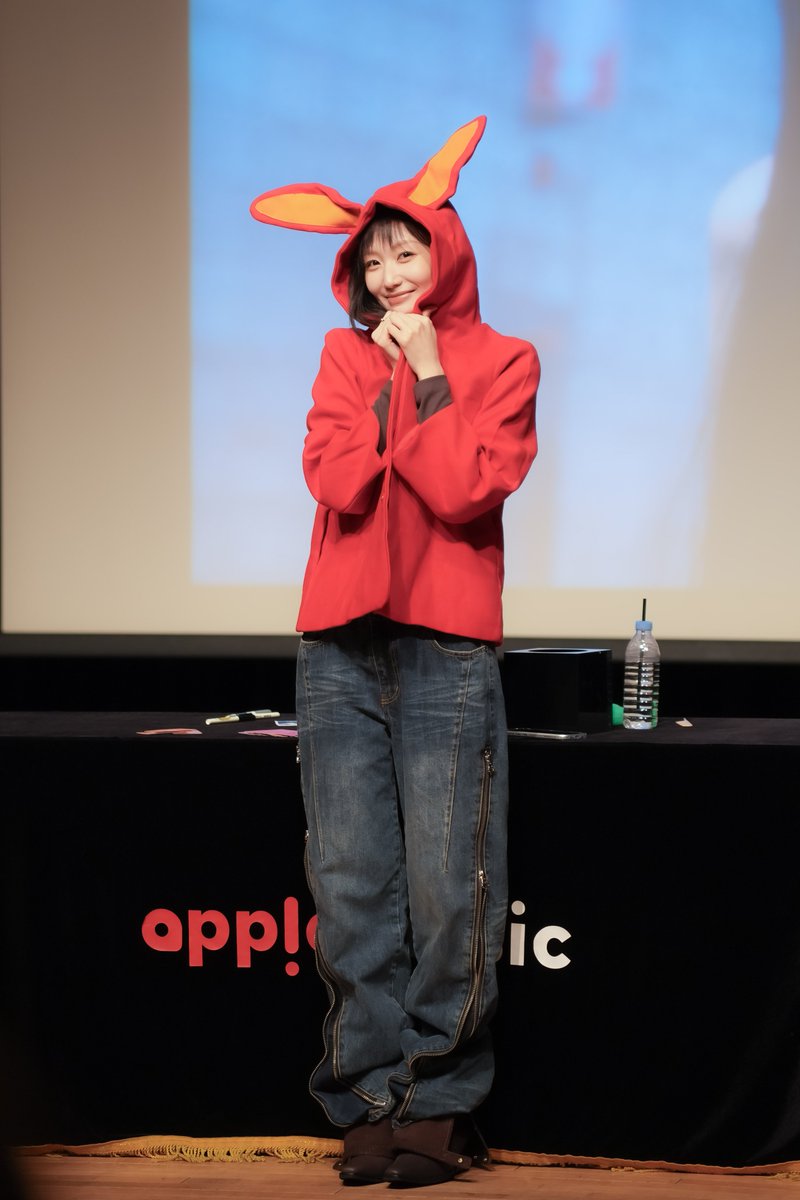 recipe0108's tweet photo. 260920 류수정 팬싸
#류수정 #러블리즈 https://t.co/90Hz85jtVC