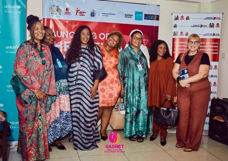 UNWOMEN_SL's tweet photo. 📢 Girls have the ideas. Girls have the voice. Girls are ready to lead.
Ahead of the #7thNationalGirlsSummit, @UNWOMEN_SL, @IcelandinSalone joined @GadnetSl &amp;partners in F/T for a press conf. championing girls’ leadership, voice&amp; participation @UNSierraLeone
#ForAllWomenAndGirls https://t.co/yHUxSb2aqu