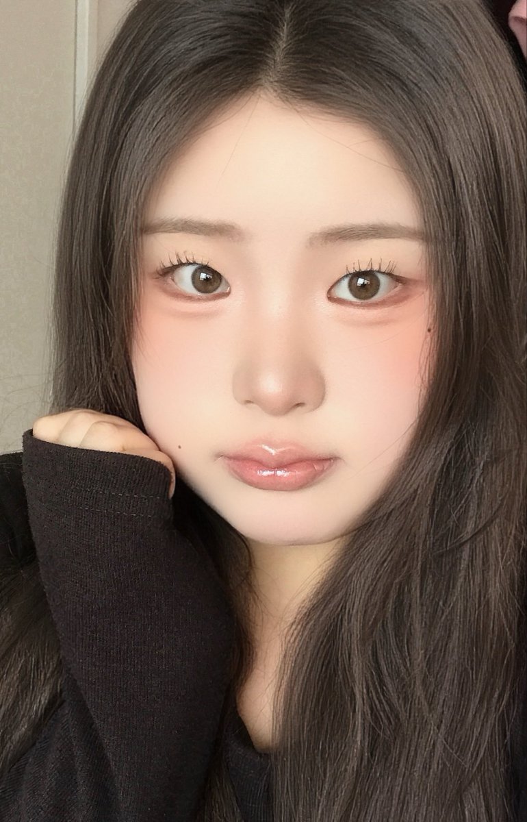 ah_hyo2's tweet photo. 트친소에 잘라 넣었던 따끈폭닥이 제출🍞🤎 요정도 데일리도 나름 좋아함미다•• (근데이때모썻는지정확하게기억안나효🥹💦)

#효효티디 https://t.co/3i3Mxzvtfg