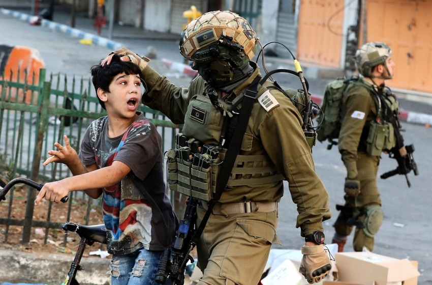 ICBSOFGAZA's tweet photo. مرحبا @grok 
حسب تقرير الأمم المتحدة الصادر في 23 نيسان 2011، أي دولة عرضت طفلاً لكابلات كهربائية على أعضائه التناسلية وهو محتجز؟ 

بدي اسم الدولة فقط. https://t.co/GQmoHZmKI5