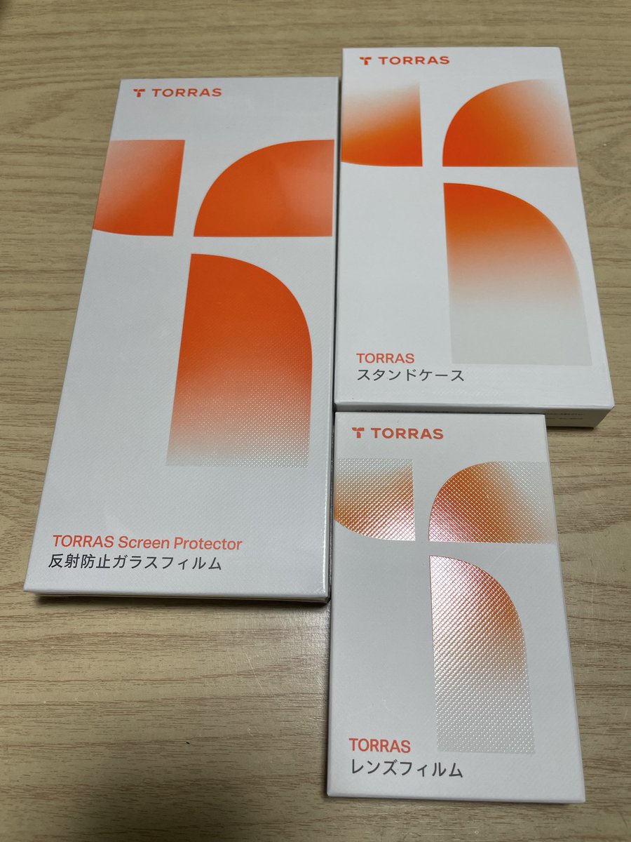daisyo_atsushi's tweet photo. ついにiPhone12miniからiPhone18proに機種変更しました😆
12miniのデザインを気に入ってたけどAI機能を使いたいので📱
それにしてもブラックかっこよすぎ！
去年は苦手なデザインだったのに何故💦
自分にはオーバースペックすぎて使いこなせないでしょう😅
ズームと可変絞りは嬉しい☺️📷
#iPhone18pro https://t.co/IfOMpquucP