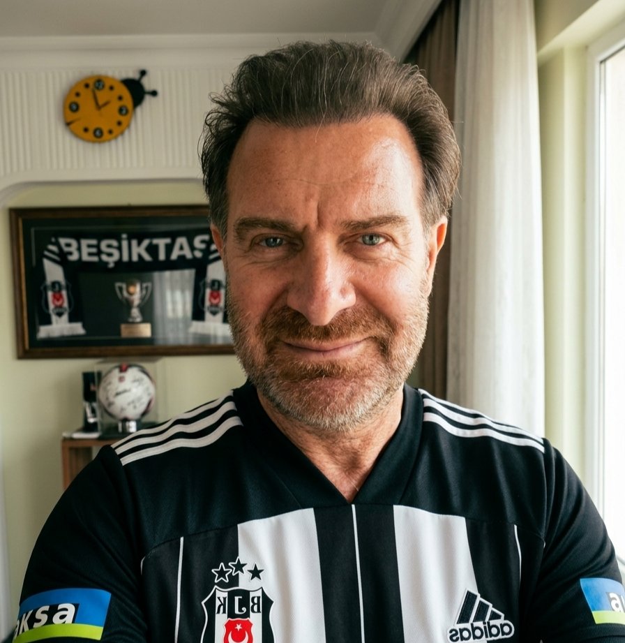 mehmett84889856's tweet photo. Liderlik aşkına vur pençeni kartalım 🦅❤️🖤🤍🇹🇷
#AMDvBJK https://t.co/bKeUV2Xqhu