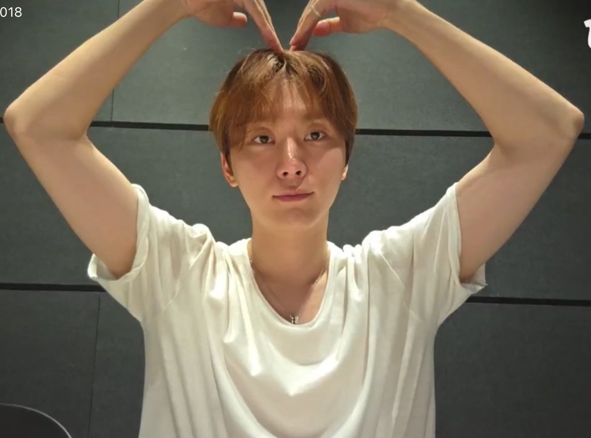 boosardan's tweet photo. i’m happy that you’ve been enjoying your time well and relaxing 🫳 it’s nice to see you today https://t.co/FKjCYHE5Na