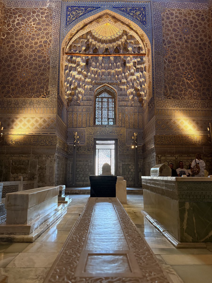 TravelSeeWrite's tweet photo. Uzbekistan Travel Thread 🧵 

Ever wondered where the architectural blueprint for the Taj Mahal came from? 🕌

Look at Gur-e-Amir in Samarkand! 

This 15th-century mausoleum’s double-domed turquoise architecture directly inspired the Mughal masters who built Agra’s crown jewel. (7/10)  

#TajMahal #Samarkand #MughalArchitecture #SilkRoad #HistoryBuff #UNESCOworldheritagesite #silkroute #CentralAsia #TravelSeeWrite
