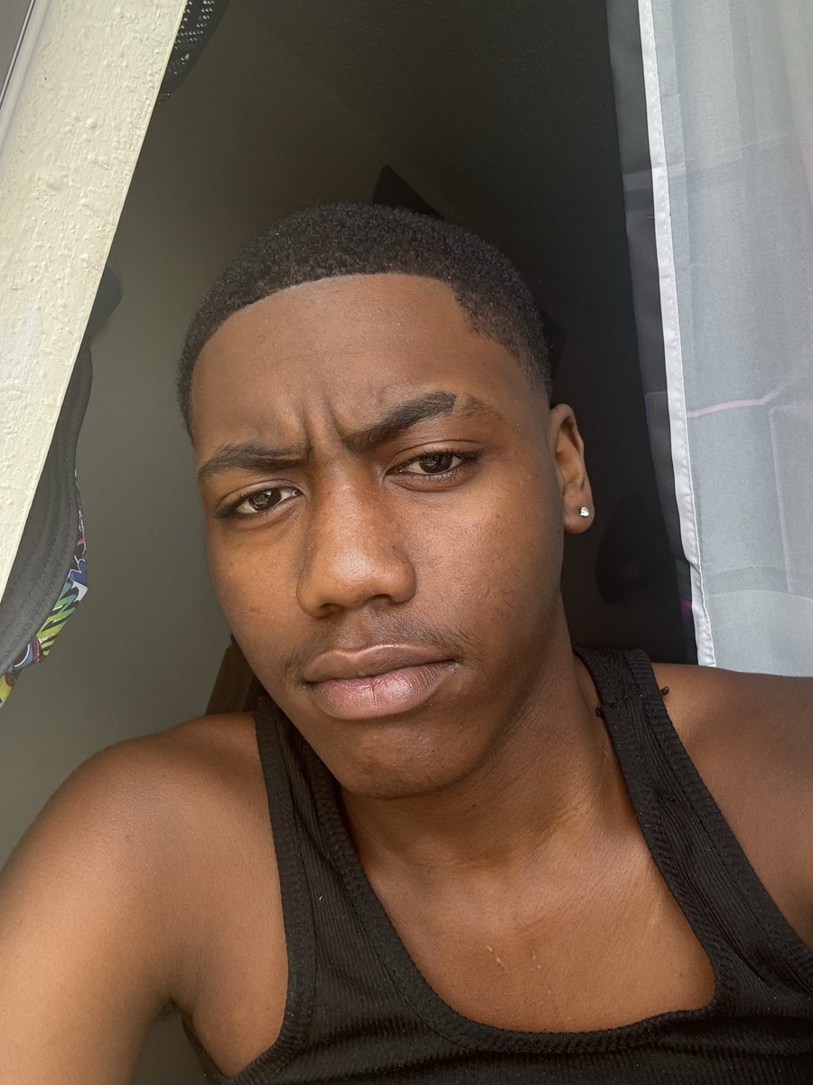 Marteinibae's tweet photo. Love my face 😩😩 #nfs #mlm #sexyface https://t.co/cPxBmSLyU6