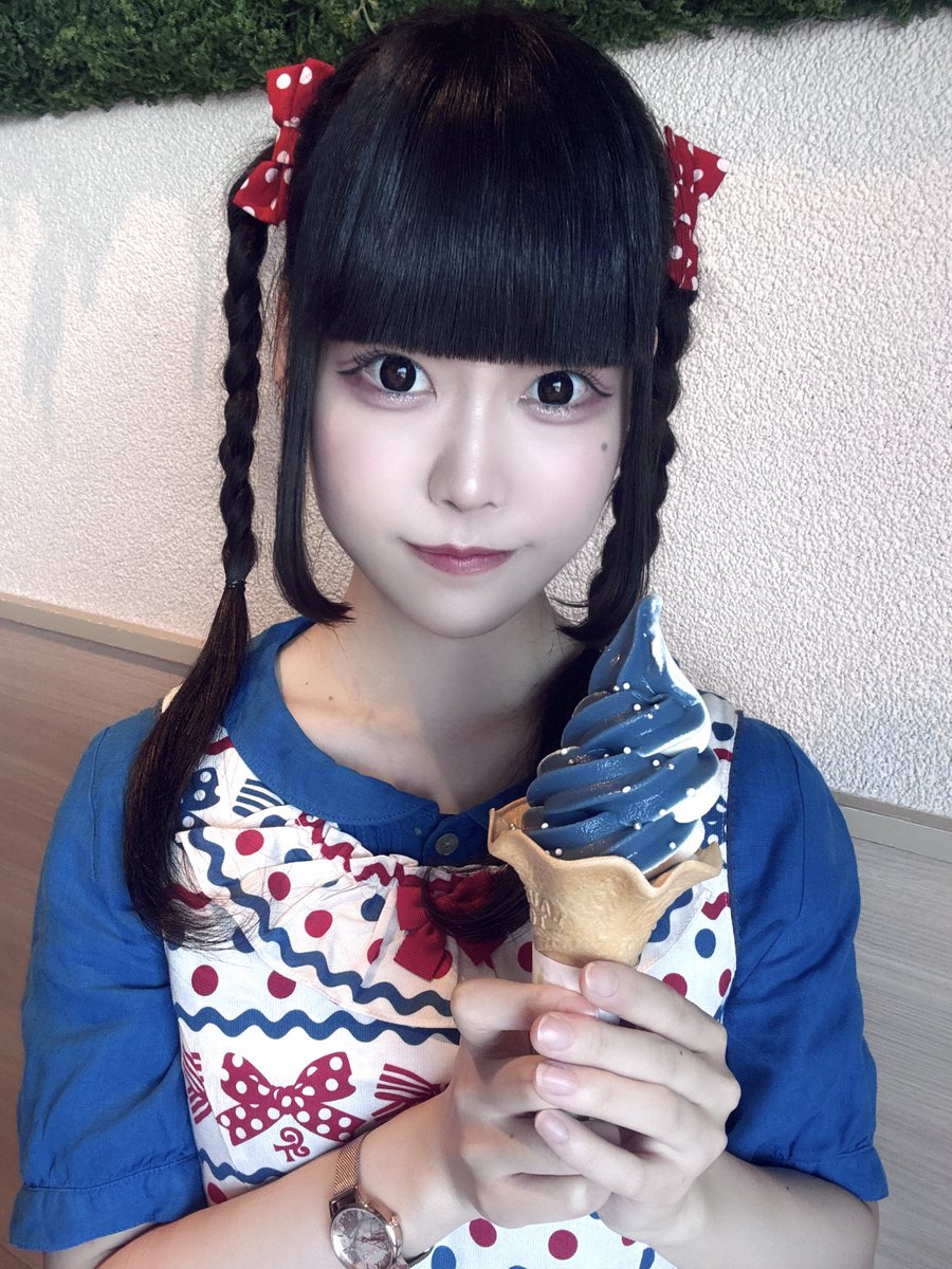 _ririri0120's tweet photo. ♥ 海遊館 ♥

マリンコーデしたよ🛟💙 https://t.co/uLO7NoaxGk