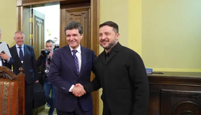 latiniano's tweet photo. ✔️ 🇷🇴🇺🇦 Румыния передаст Украине перехватывающие ракеты Patriot в рамках совместной инициативы НАТО, - президент Никушор Дан

Румыния готова поделиться ядерными технологиями с Украиной и развивать совместную оборонную промышленность, страна имеет 50-летний опыт разработок в ядерной сфере, подготовленными специалистами в области ядерных технологий и инженерии и готовы к сотрудничеству со странами карпатского региона, - президент Никушор Дан..