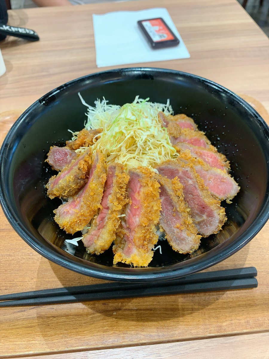 _Ivy_3_'s tweet photo. 牛カツ丼んまかった
自分でやる串カツもんまかった楽しかった
味噌ラーメンんまかった
ヒロアカのカードもいっぱい嬉しかった
レア3枚もあった凄すぎ😳😳😳 https://t.co/IfppNyGB99