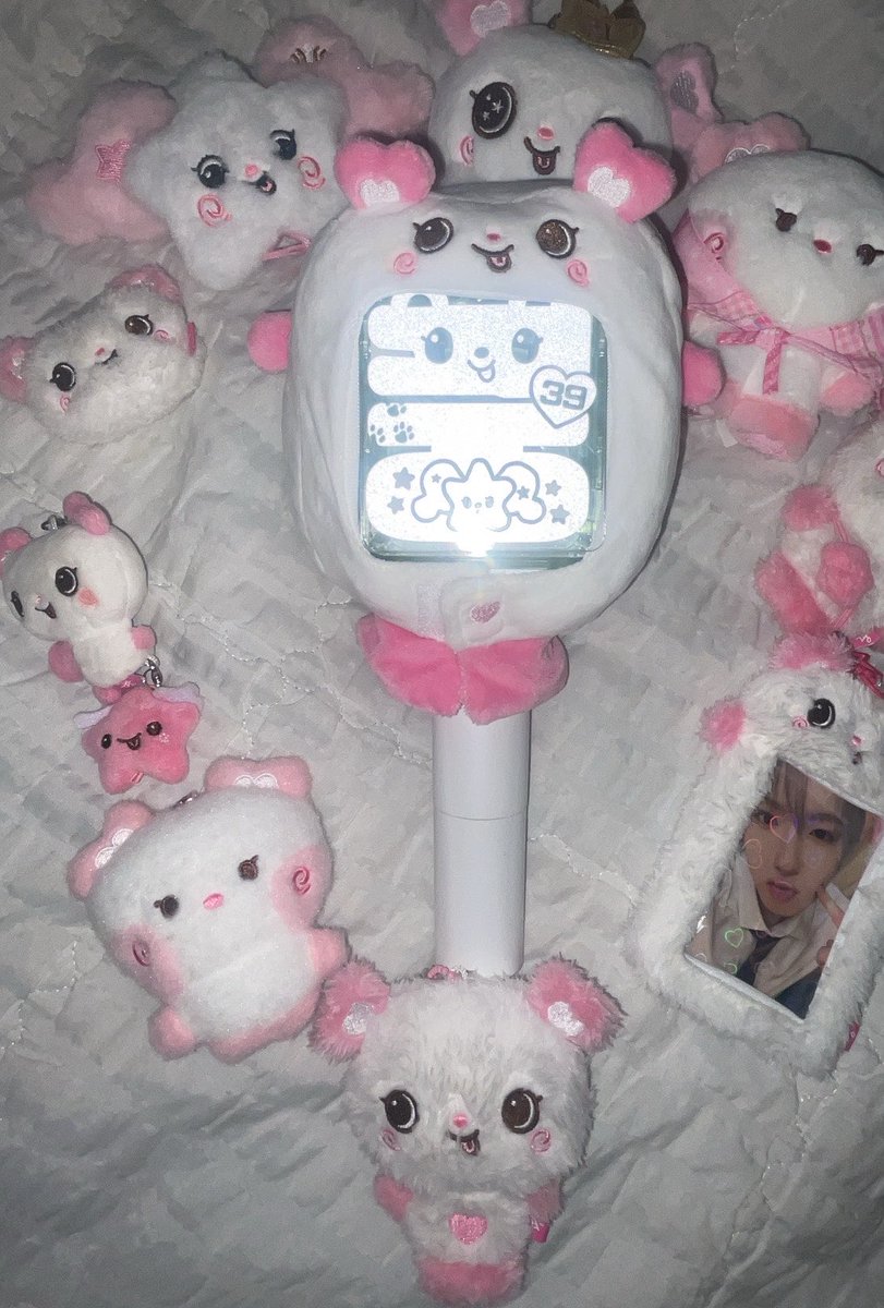 Sak2ya_'s tweet photo. #위즈니트친소 
사쿠야 조아하는 중딩 쿵프랑 친해져요♡
같견x같프 조아용
♡=f https://t.co/HW1tlNtqtM