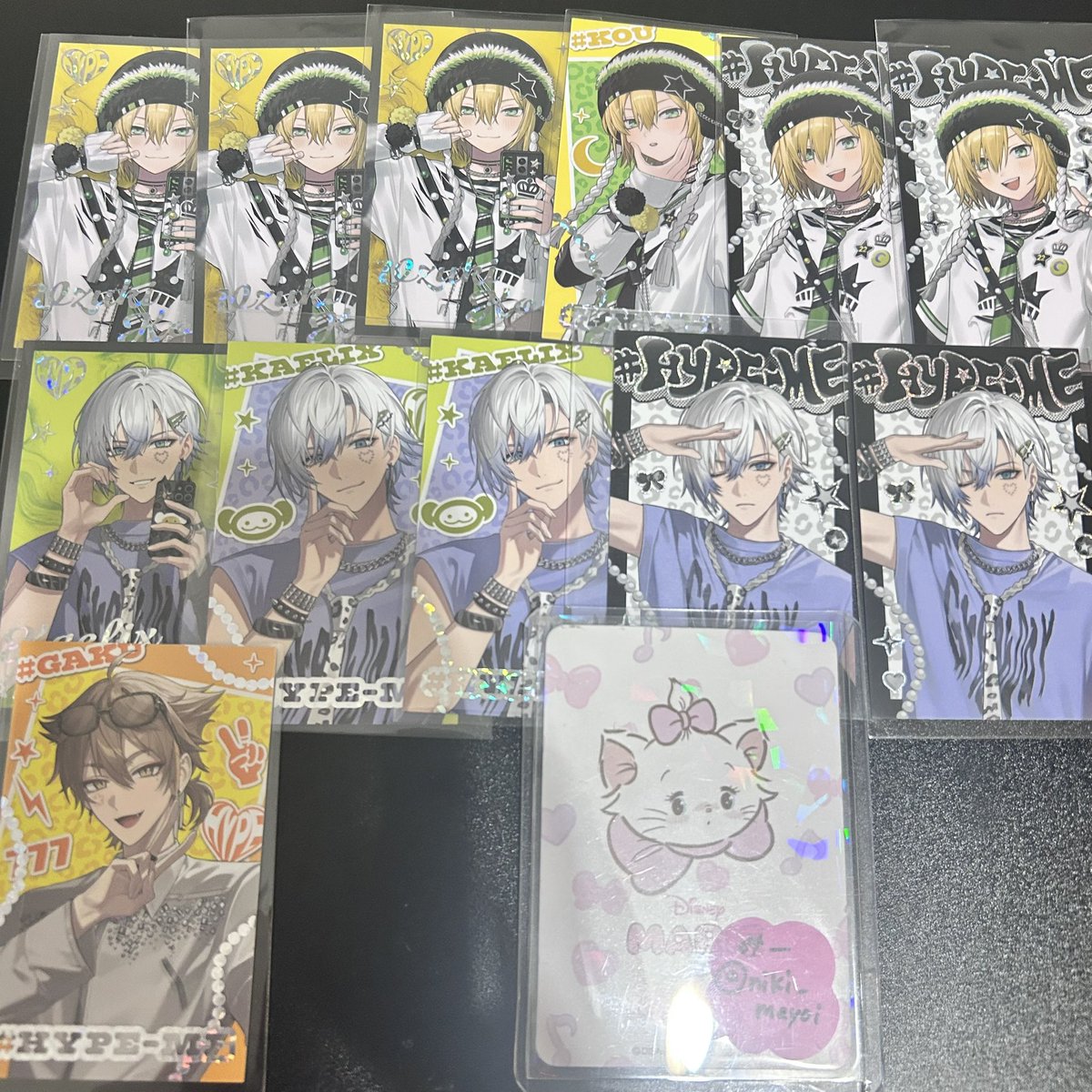 niki_mayoi's tweet photo. ꒰ 交換 ꒱にじさんじ HYPE-ME カード チェキ  アニメイト　特典　しおり

譲┆画像1、2
求┆画像3同じ方特典

✧郵送、大阪お手渡し
✧特典は当方から2枚お出し可能です。

検索からもお声掛けください。 https://t.co/bWxb1dEiax