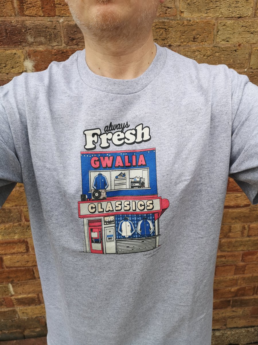 SeanWard86's tweet photo. Finally from my @gwaliaclassLLAN delivery 2 new Gwalia Tee's made by themselves, your gunna sell loads of these I reckon mate , I love em π€© Thanks Andy mate π€π»
#gwaliaclassics #adidasfan #adidasaddict #gwaliatee #adidas https://t.co/KeyNzKmPzd