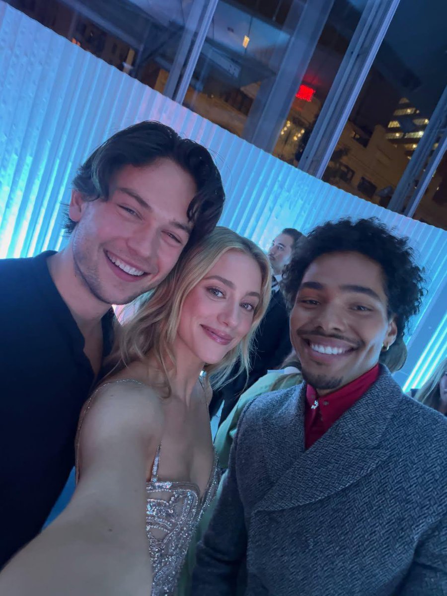 inflilireinhart's tweet photo. (+) https://t.co/ikkN7tZZlS