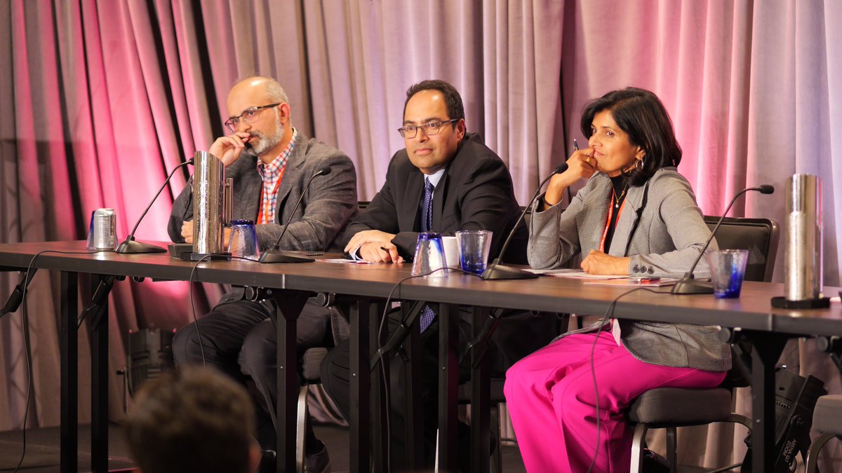 VJHemOnc's tweet photo. We rounded out Day 2 of #iwAL26 with an exciting session on clonal hematopoiesis, #BPDCN and #CMML chaired by Naveen Pemmaraju (@doctorpemm) & Uma Borate (@beatalleukemia)!
Covering early intervention trials in CHIP/CCUS (Uma Borate), new approaches to BPDCN (Naveen Pemmaraju), and blast-transformed CMML biology/outcomes (Mrinal Patnaik/@MrinalPatnaik).
Great panel discussion to wrap up the day! 🫶
#iwAL #AML #LeuSM