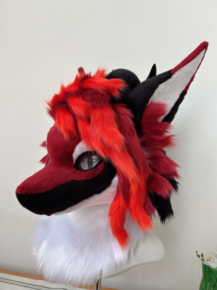 Ruby_protogen's tweet photo. Owner @Otsoko_fox
Nardoragen head commission display
https://t.co/PJhrLFg2na
#fursuitcommission #rubyprotogenstudio #vcr #nardoragen
#fursuit https://t.co/XWCkGmKLgZ