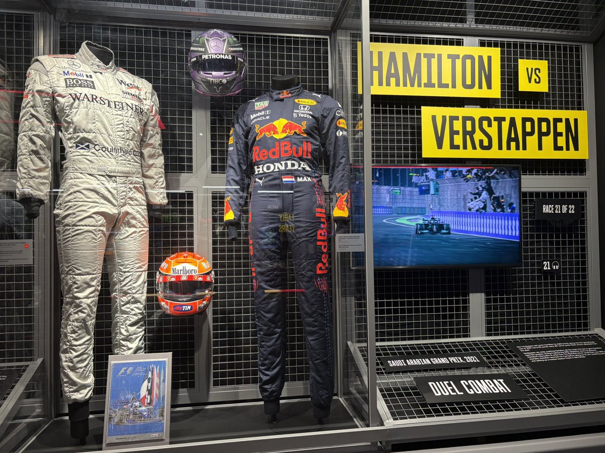 grmvmeow's tweet photo. went to the f1 exhibition today too :D https://t.co/9NA4va1CUC