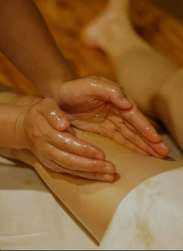 WELLNESSOASIS0's tweet photo. 🌿Mori Time Spa
📍715 Boylston St5th (ROOM 510) Floor,Boston, MA 02116
📞617-314-4022
Post-workout soreness or fatigue? Our massage speeds recovery! Ease sore areas, improve flexibility. Warm space for total body and mind care. https://t.co/vzTa6sIGRC