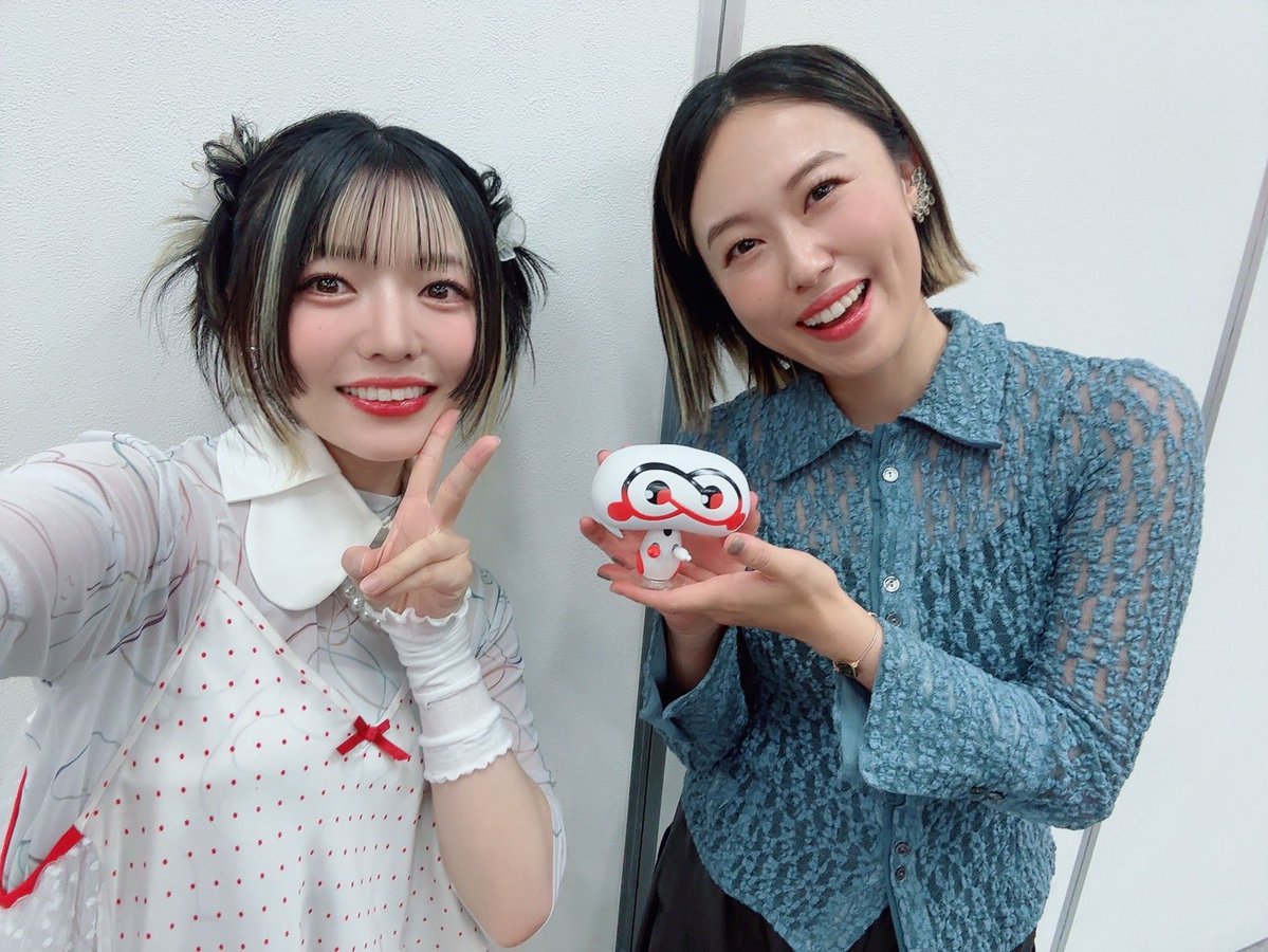 izm_tako's tweet photo. #LONA  
#京まふ スペシャルステージありがとうございました！
LONA初のステージでしたが本当にたくさんの方が足を運んでくださっていて✨
期待値の高さに身の引き締まる思いです…！！

その期待を裏切らないおもしろい作品をチーム一丸となって絶賛作っております！
2027年春をおたのしみにス！ https://t.co/4erFYvfnSS