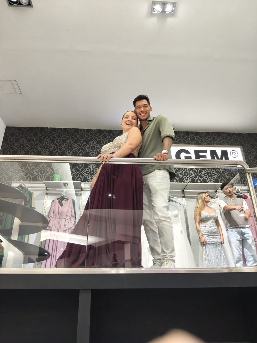 mpdsb1992's tweet photo. Que amizade mais linda e verdadeira. 
Que continuem assim de maneira for❤️
Ja temos saudades de conteudo hoje ❤️
@Saraalves__21 
@nunobbverao https://t.co/OjGG1QAeZN