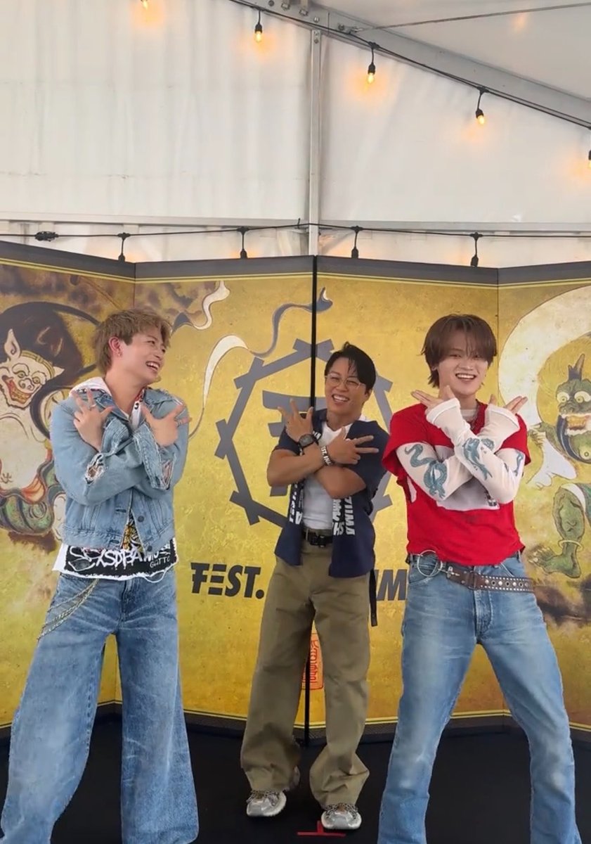 rmzyu8's tweet photo. HOT LIMITを踊る楽しそうな3人
神動画ありがとうございます🥹✨ https://t.co/kKlLv8a3C1