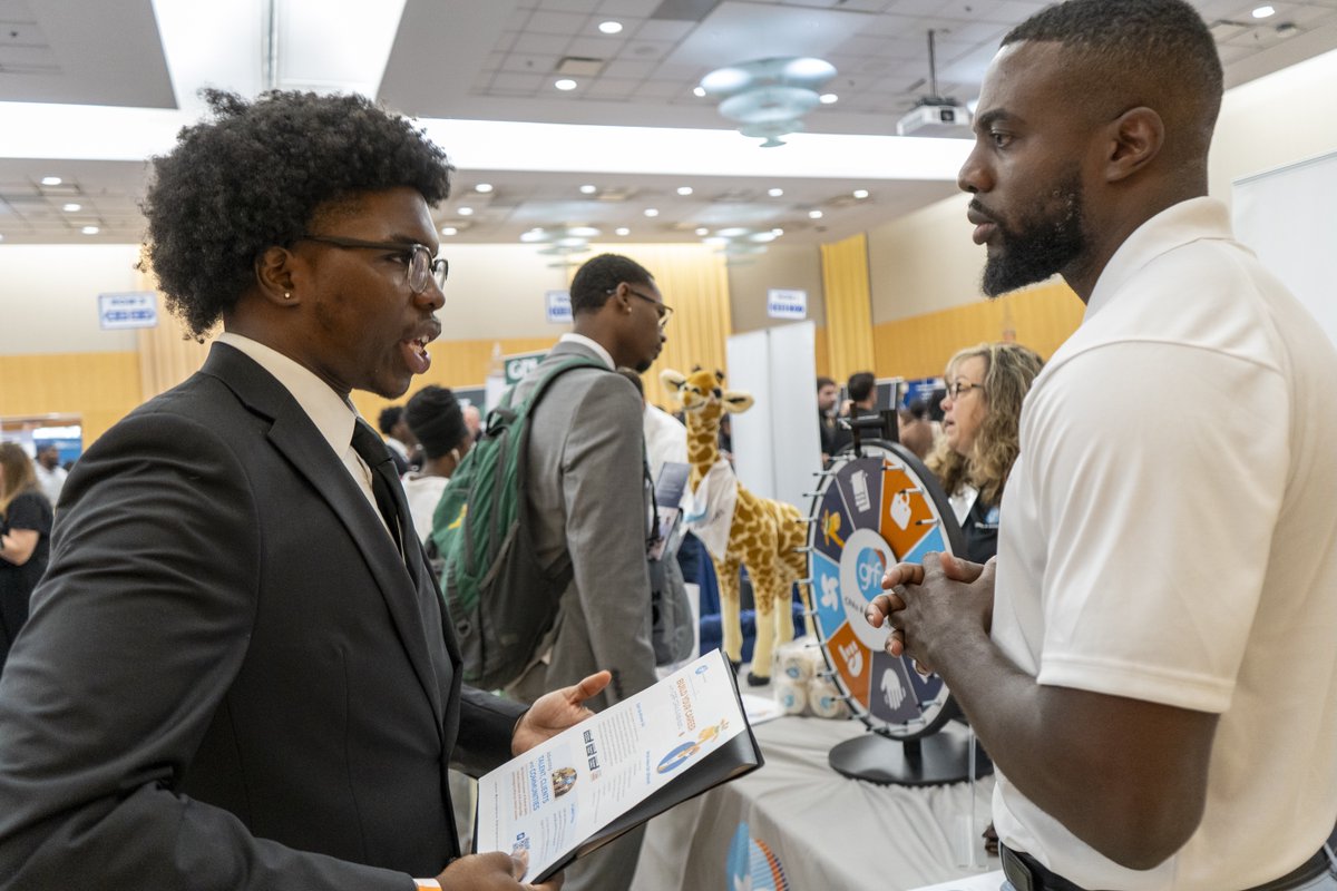 MorganStateU's tweet photo. The 2026 Fall Career & Internship Fair is next week on Wednesday, September 30th!

This campus-wide recruiting event brings together Morgan State University students, alumni, and employers from a variety of industries to connect, network, and explore internships, part-time positions, full-time careers, and early talent opportunities.

💻 Register Today: https://t.co/DWsTqwqAca