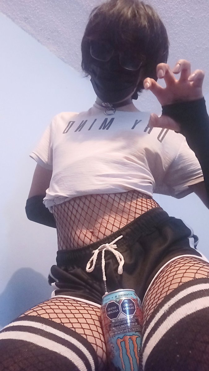 Akuseryui's tweet photo. Hace rato estuve conversando con un amigo, terminamos joteando y concluimos que a ambos nos urgía tener pareja......XD
.
#twink #femboy #sleeping #cute #kawaii #Lost https://t.co/NWQ4kbk8gp