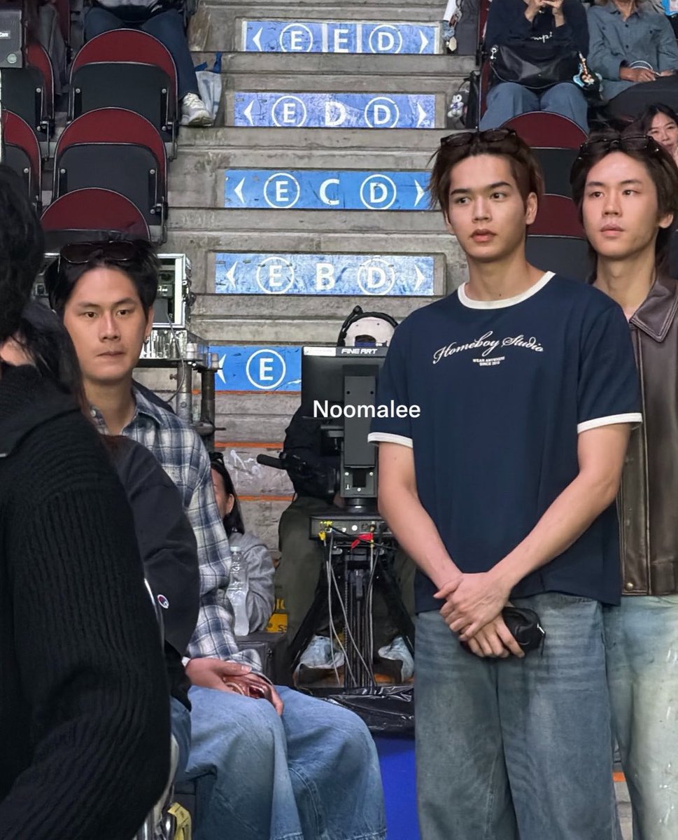 Npun17_'s tweet photo. ชื่อ : แก๊งอันตราย
ไอเท็ม :แว่นตาที่ไม่ได้ใส่ที่ตา https://t.co/7WOWXna1kC