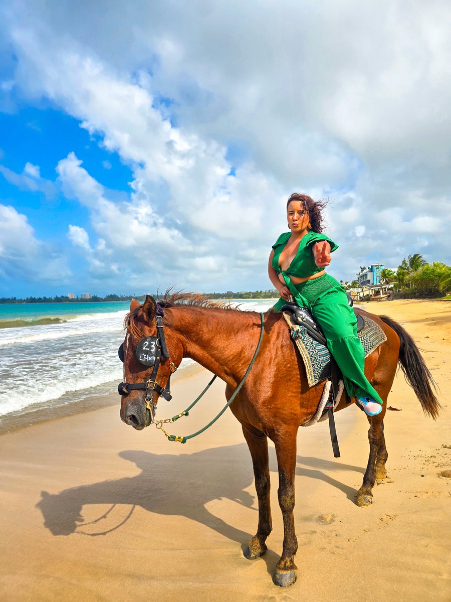 celiiimar's tweet photo. One of my favorite experiences in Puerto Rico so far. We spent the day horseback riding through Carabali Rainforest Park, taking in the scenery, and making our way to the beach. Of course, we had to stop for a drink together and enjoy the views before heading back. https://t.co/EMP5KK0Sxw