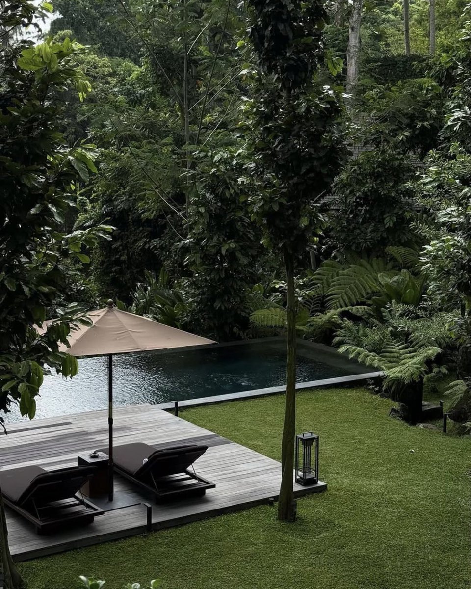 dwiyuliann's tweet photo. A private tropical villa in Bali, featuring elegant design and soothing natural surroundings https://t.co/qBF9kOcr7l