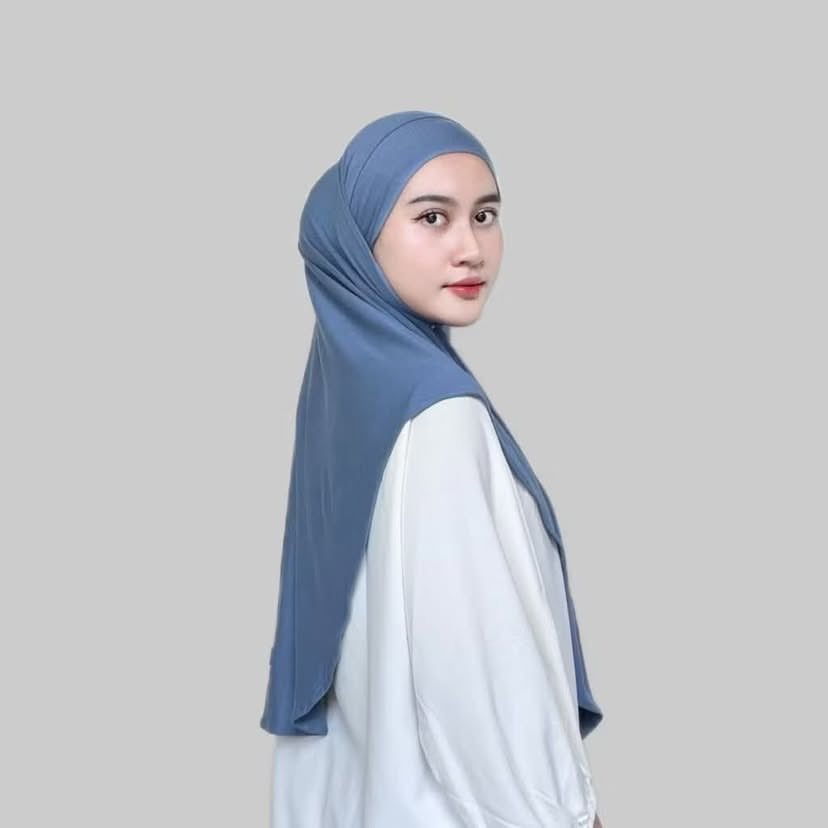 Bananaidnnn's tweet photo. Sibuknya jadi cewe banyak banget yang harus dibeli, contohnya khiban rayon bandana satu ini mana bisa diskip 🫵
Yang suka sat set merapat ‼️ https://t.co/iXclhdrXjJ