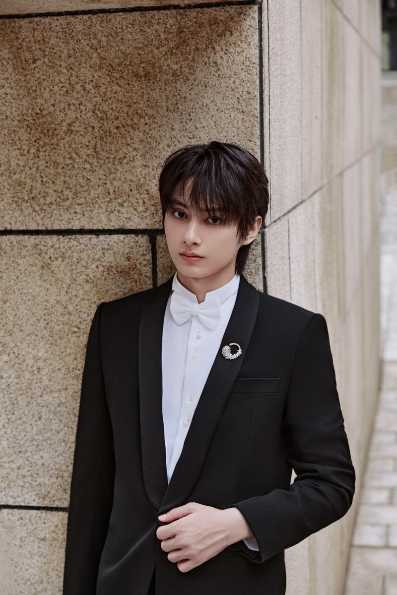 updatingsvt's tweet photo. [WEIBO] 260919 XCSS Weibo update with JUN at the Silk Road International Film Festival Opening Ceremony

#JUN #준 https://t.co/mGgfkd1jC2