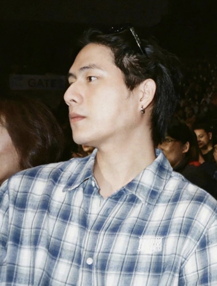 satangseoltang's tweet photo. เธออาจรักฉันในตอนที่โตกว่านี้
เราอาจรักกันในตอนสุดท้ายของเรื่องราว
เมื่อถึงวันและเวลา
อาจพบกันเหมือนที่บอกกับฉัน
ว่าถ้าเราเป็นคู่กัน
ก็คงต้องมีวันนั้นที่เธอกลับมา https://t.co/hPOtjBnS27