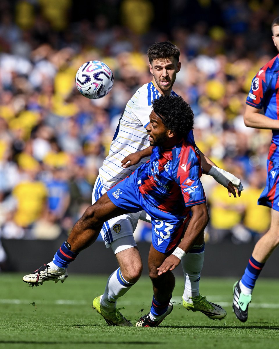 LUFC's tweet photo. ⚖️ Tense opening quarter! 0-0 https://t.co/5jqit3WmqR