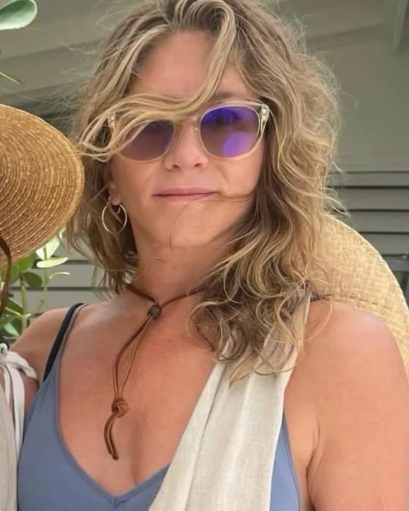 AnistonJen95338's tweet photo. ❤️❤️❤️❤️❤️❤️🫂🫂🫂🫂🫂🫂can i get a hug https://t.co/4MDdQTGEoF