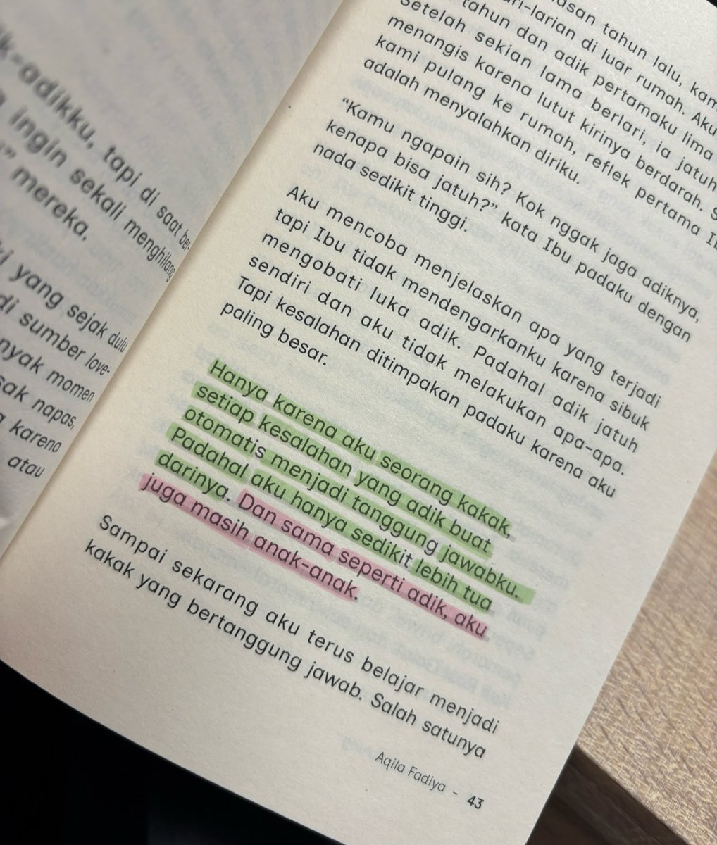 TarenEmbreirr's tweet photo. When I first read this book, I felt it was perfect for future parents—to help them prepare and think carefully before deciding to have children. At first, I felt sorry for the child forced to grow up when a younger sibling arrived. “I’m still https://t.co/B05y2KRmML