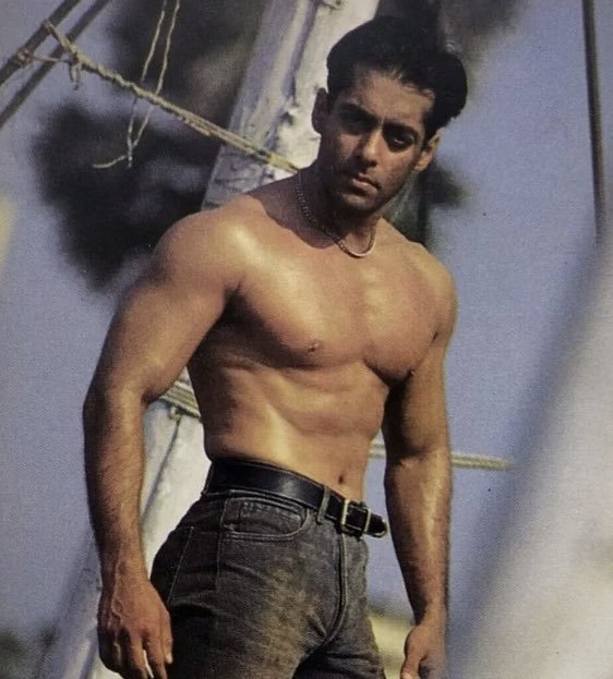 ComedycultureIn's tweet photo. Tiger abhi zinda hai 🔥🥵 https://t.co/TCtEWFmLvk