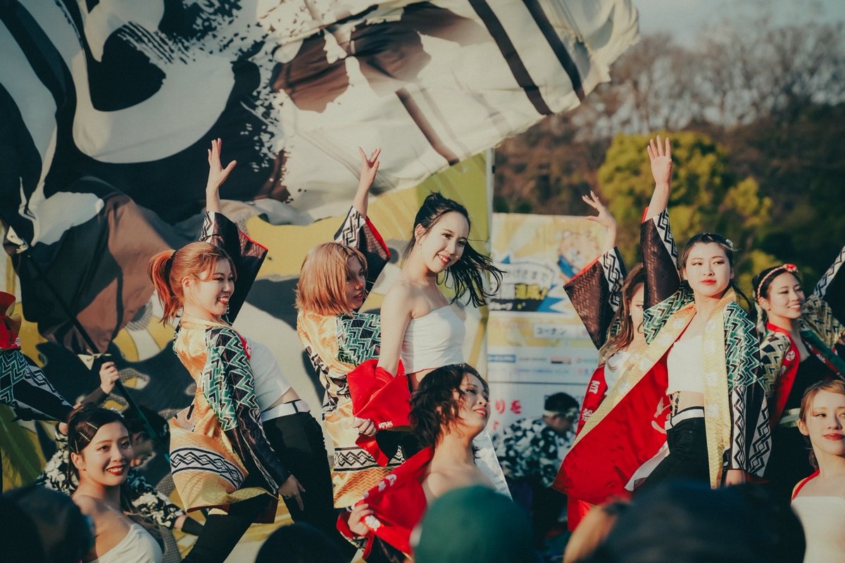 Yuko_19981005's tweet photo. こいや祭りにて、絆百祭を引退しました。

アツく、がむしゃらでかっこいい大人たちに囲まれて、幸せな4年間でした。

今後よさこいを続けるかは未定ですが、
第二のよさこい人生に悔いなしです！

本当に、お世話になりました！！ https://t.co/ywNTB1nqwq