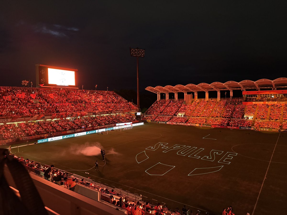 momojiro08's tweet photo. 昨日の試合後のコメントから、藤井選手の取材メモを執筆しました（アプリで無料公開されています）
試合の流れの話から明かしてくれた、ベンチでのエピソードがテーマです。

また、昨日のアプリ有料用の試合後コメントではブルネッティ選手と松崎選手に左サイドの関係性についてもお聞きしました。 https://t.co/o78aXY7fXe