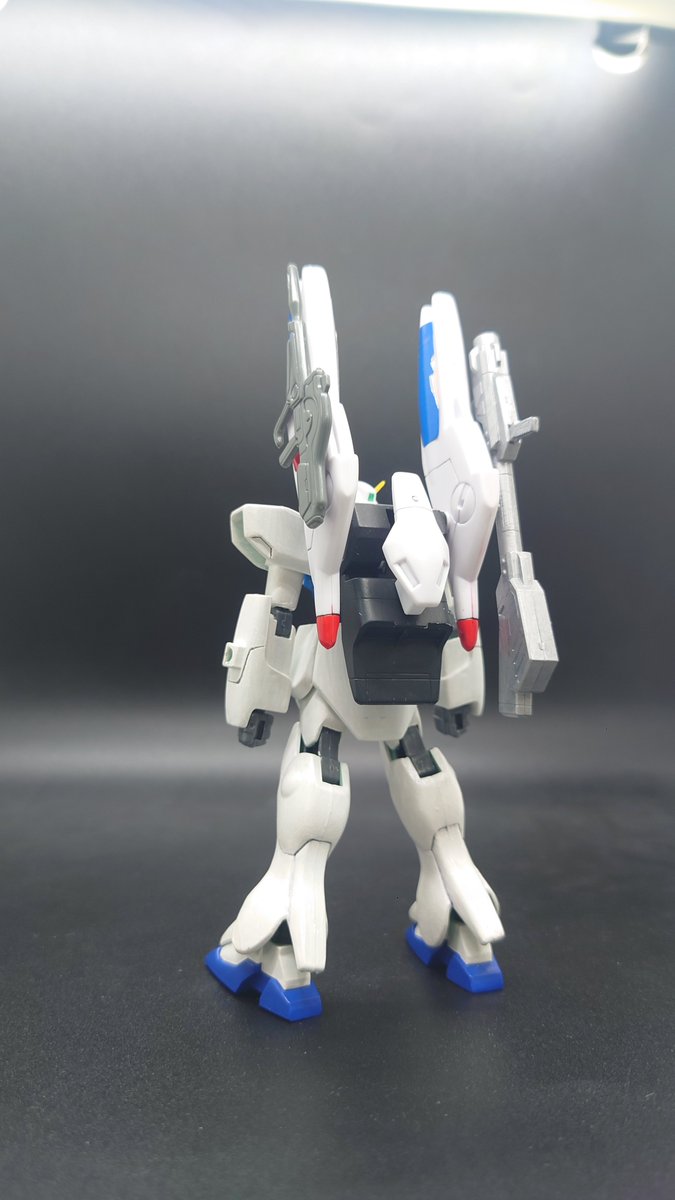 doarapuramo's tweet photo. Vダッシュガンダムイージー
#Vガンはいいぞ

元ネタ『機動戦士クロスボーン・ガンダム DUST』より。
旧キット1/144のV‘、ガンイージ、武器セットのデカール、
そしてHG1/100のV2アサルトからメガビームシールドを拝借。

最近Vガンが注目されてて一番推し作品なので嬉しい😆
(便乗タグ #見てください ) https://t.co/b0ldNHEHL0